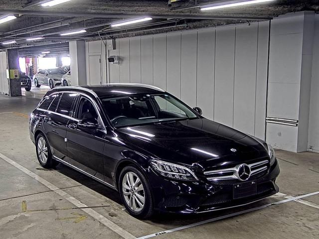 318 Mercedes benz C class wagon 205240C 2018 г. (ZIP Osaka)